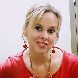 Meet your Posher, Jennie